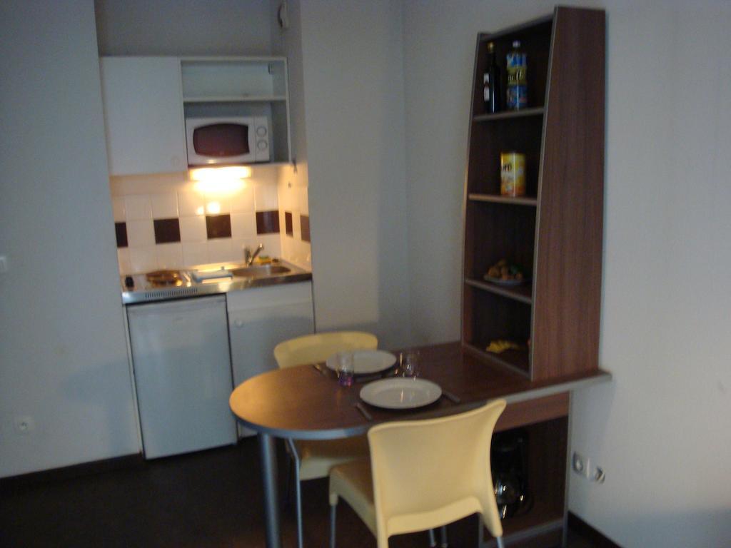 Le Patio Des Traboules Aparthotel Лион Екстериор снимка
