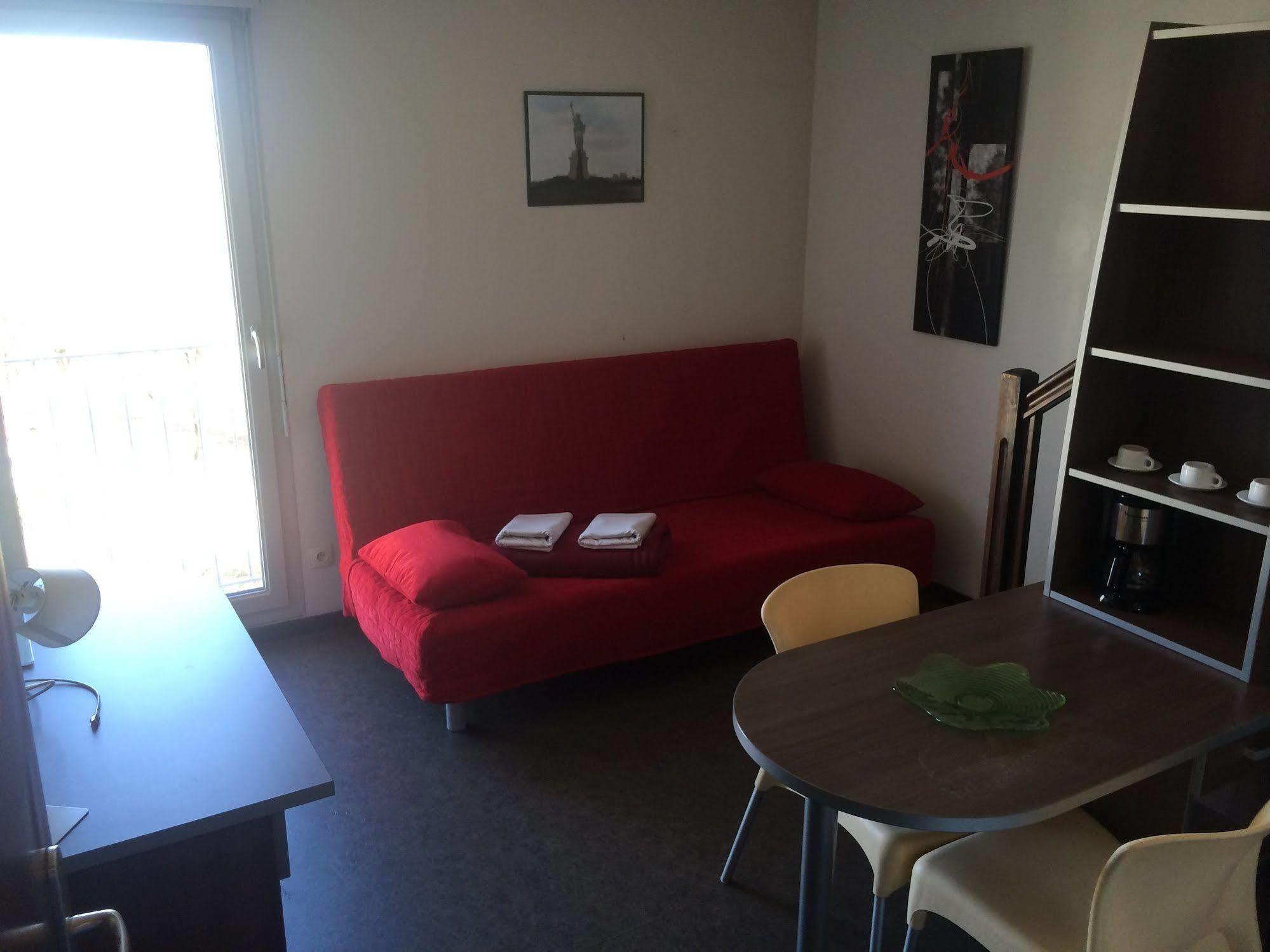 Le Patio Des Traboules Aparthotel Лион Екстериор снимка